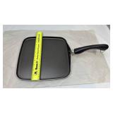 Modern Non-Stick Griddle Pan with Concentric Circle Design