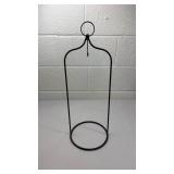 Black Metal Wire Hat Stand Display