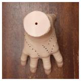 Halloween Fake Hand, Addams Family Style Realistic Severed Hand Prop - Lifelike Horror Cosplay Decoration for Halloween