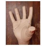Halloween Fake Hand, Addams Family Style Realistic Severed Hand Prop - Lifelike Horror Cosplay Decoration for Halloween
