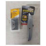Stanley USA Classic 99 Utility Knife and 30 Pack Blades