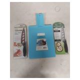 Home Innovations Kitchen Set - 2 Knives and Cutting Board