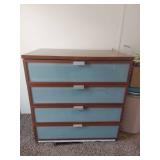 4-Drawer Chest with Frosted Glass Panels