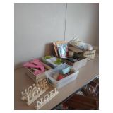 Decorative Word Signs Decor and Crafts Lot