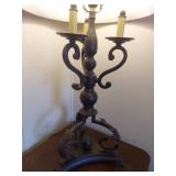Traditional Table Lamp with Scrolled Base