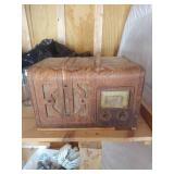 Silvertone Wooden Table Radio