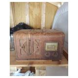 Silvertone Wooden Table Radio