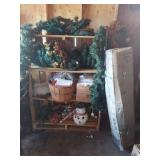 Traditional Christmas Wreath, Assorted Holiday Decor and Tree