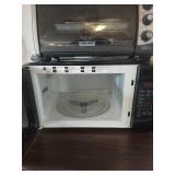 Black & Decker Convection Toaster Oven with GE Microwave