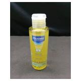 Mustela Baby Oil - Moisturizing Oil for Massage - with Natural Avocado, Pomegranate & Sunflower Oil - 3.38 fl. Oz (Pack of 1) - Retail: $18