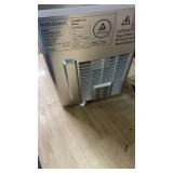 Insignia Portable Ice Maker NS-IMP26SL0