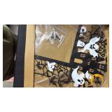 Haunted House Halloween Wall Decorations Metal Door Corner Decoration Ghost and Bat Door Topper Spooky Wall Art for Halloween Home Party