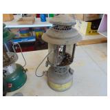 Coleman lanterns including early US military gas lantern