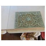 Metal Floor Mat - Plant Holder ?