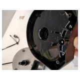 Cuisinart Pulp Control Citrus Juicer, Orange Juicer Squeezer and Lemon Squeezer with 3 Pulp Control Settings, Accommodates Small Limes and Large Grapefruits, CCJ-500P1, Black/Stainless Steel. SPOUT CL