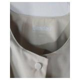 APPEARS NEW - Landau Essentials Relaxed Fit 4-Pocket Snap-Front Scrub Jacket for Women 7525 (Size Medium)