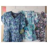 APPEARS NEW - Landau, Peaches & Bio Floral and Butterfly Print Medical Scrub Tops (Size Small) Lot of 3