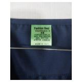 APPEARS NEW - Fashion Seal Healthcare Navy Blue Scrub Top (Size XS)