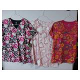 APPEARS NEW - MC2 Floral Print Medical Scrub Top Collection (Size XL) 3 Pack