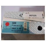 APPEARS NEW - Skidbuster Women