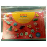 Clay Character Plastic Bucket Kit - Mondo Llamaâ¢: DIY Art Kit for Kids, Includes Clay, Tools, Ages 4+ - Retail: $20