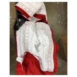 EVENHUG Queen Size Quilt Christmas Theme Bedding Sets with Pillow Shams Reversible Bedspread Coverlet Lightweight Christmas Festival Bed Cover for Bedroom Home Decoration (92'x96')