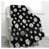 Esconal Daisy Throw Blanket, 60x50