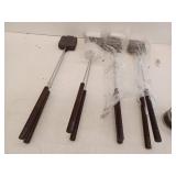 AILITOR Campfire Sandwich Maker Cast Iron Pack of 4 - Pudgy Pie Maker for Camping, Mountain Pie Cooker