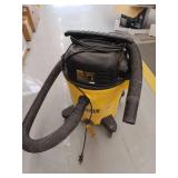 DEWALT Stealthsonic Quiet 12-Gallon 5.5 HP Corded Wet/Dry Shop Vacuum