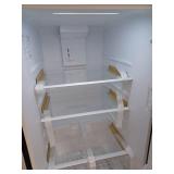 Vissani 10.1 cu. ft. Top Freezer Refrigerator in Fingerprint Resistant Stainless Steel- Retail: $499