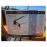 Arteer PF-42L Skid Steer Pallet Forks – 3000 lb Capacity | Class II | 42” Forks | Quick Attach Arteer PF-42L Skid Steer Pallet Forks – 3000 lb Capacity | Class II | 42” Forks | Quick Attach