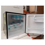 17.5 inch 1.7 Cu Ft Compact Mini Refrigerator With Freezer- Retail $215