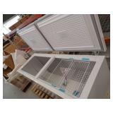 KENMORE 79.10 in. 25 cu. ft. (710L) Convertible Chest Freezer/Refrigerator, ESTAR, Garage-Ready Dual Lids, Manual Defrost, White- Retail: $1839