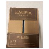 Califia Farms - Oat Barista Blend Oat Milk, 32 Oz (Pack of 6), Shelf Stable, Dairy Free, Plant Based, Vegan, Gluten Free, Non GMO, High Calcium, Milk Frother, Creamer, Oatmilk