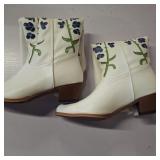 Cowboy Boots For Women, Cute Bluebonnet White Cowgirl Boots Floral Embroidered Knee High Country Boots Pointed Toe Chunky Heel Wide Calf Mid Calf Cowboy Boots SIZE 36
