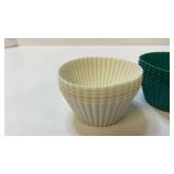 Reusable Silicone Baking Cups Set - Retail: $12 Reusable Silicone Baking Cups Set - Retail: $12
