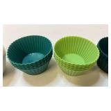 Reusable Silicone Baking Cups Set - Retail: $12 Reusable Silicone Baking Cups Set - Retail: $12
