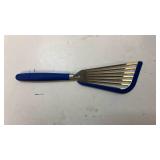 Misen Fish Silicone Spatula - Retail: $25 Misen Fish Silicone Spatula - Retail: $25