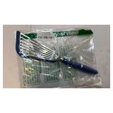 Misen Fish Silicone Spatula - Retail: $25 Misen Fish Silicone Spatula - Retail: $25