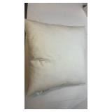 White Cotton Decorative Pillow Insert - Retail: $12 White Cotton Decorative Pillow Insert - Retail: $12
