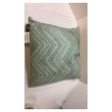 Teal Geometric Pattern Decorative Throw Pillow - Retail: $25 Teal Geometric Pattern Decorative Throw Pillow - Retail: $25