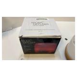 Essential Oil Diffuser - Retail: $22 Essential Oil Diffuser - Retail: $22