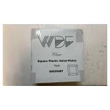 Clear Square Plastic Plates - Retail: $40 Clear Square Plastic Plates - Retail: $40