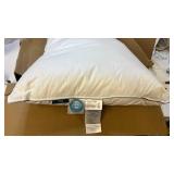 Finbuco 750 Down Pillow - Retail: $76 Finbuco 750 Down Pillow - Retail: $76