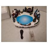 Christmas Village House Collectible Building Christmas Decor Estatua de la caba a del Pueblo navide o Home Decoration Snow Globe Display Skating Pond Animated Theme Park with 8 Music (L)