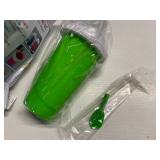 Slushie Cup, DIY Magic Slushy Maker Cups, Portable Slushy Cup for Juices, Milk and Ice Cream Make, Double Layers Silica with Lid & Straw for Kids, Friends, Family (Green)