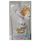 Purina Fancy Feast Kitten With Savory Chicken and Turkey Kitten Dry Food - 7 lb. Bag Best by Mar 2027