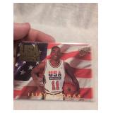 Detroit Pistons Basketball Cards - Derrick Rose and Isiah Thomas USA