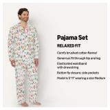 Amazon Essentials Men's Flannel Pajama Set, Ivory Festive Lights, XX-Large - Retail $25 Amazon Essentials Men's Flannel Pajama Set, Ivory Festive Lights, XX-Large - Retail $25