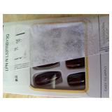Press-On Artificial Nails Kit Press-On Artificial Nails Kit